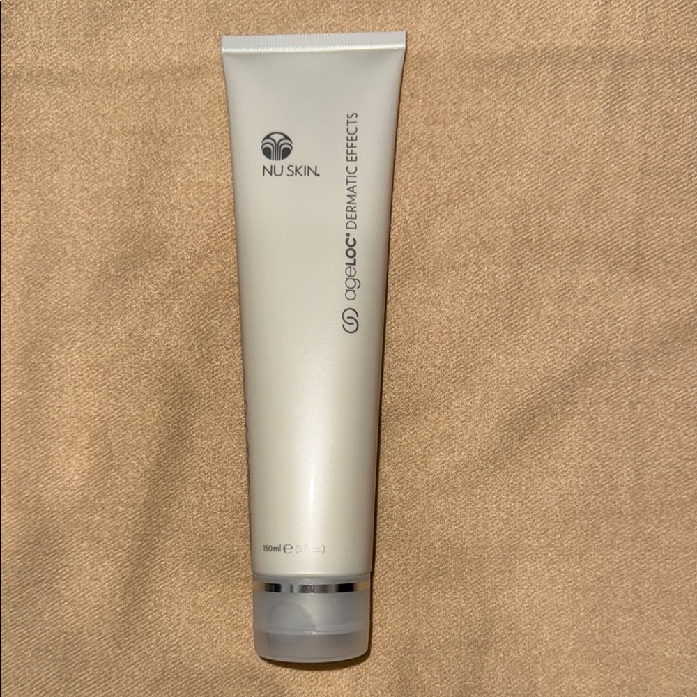 Nu Skin ageLOC Dermatic Effects Body Contouring lotion